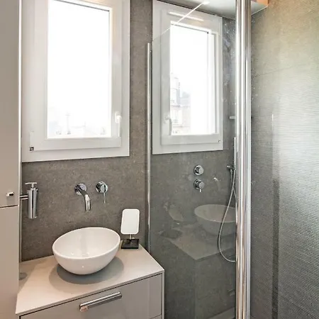 Renovated Modern For 3 In - Bastille Daire *