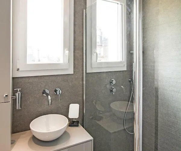 Renovated Modern For 3 In - Bastille Apartmán *